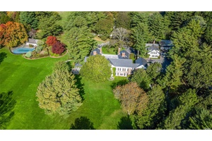 Meriwether Grand Gold Coast Manor set on 31 acres of sweeping lawns.